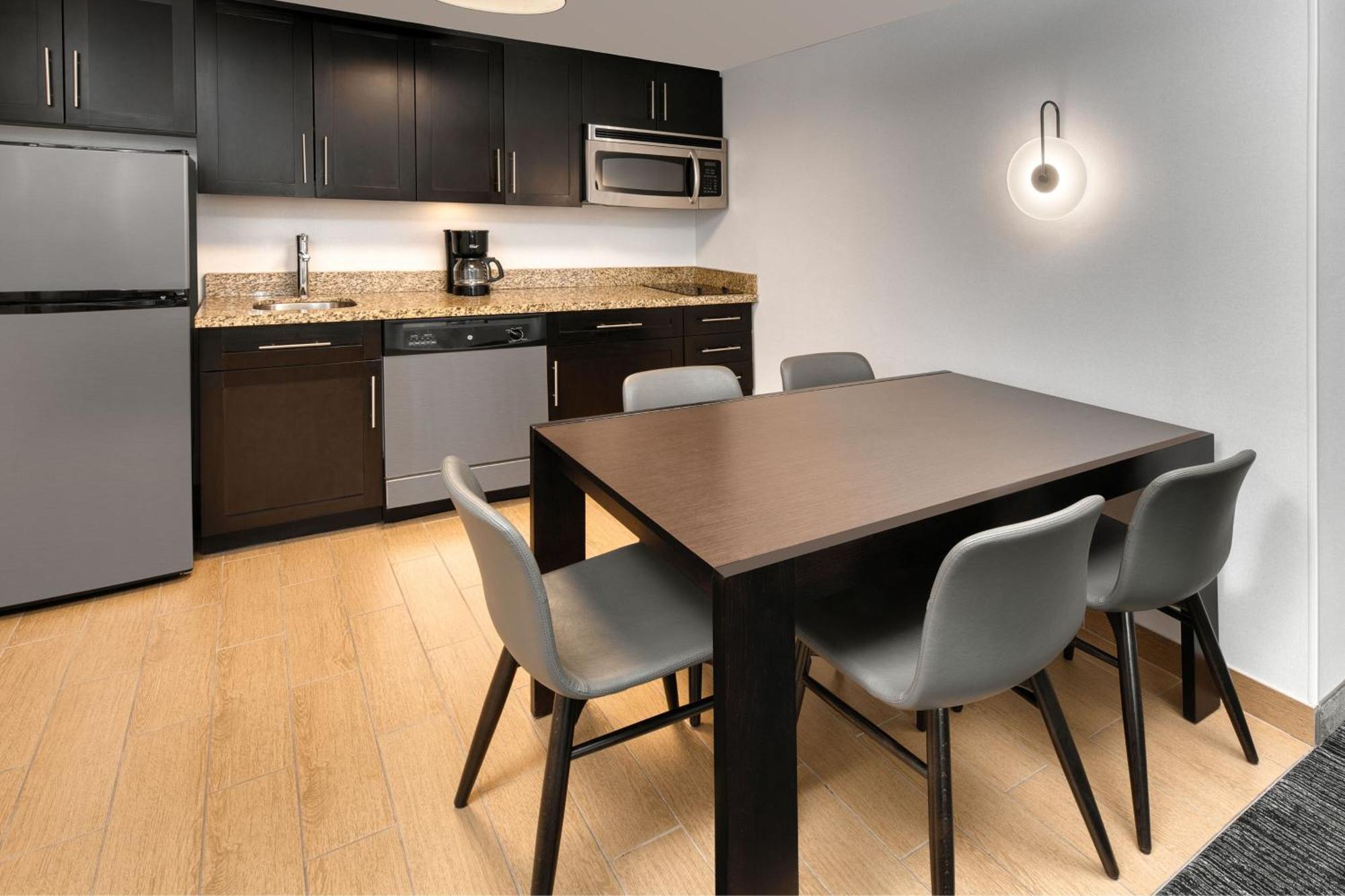 Towneplace Suites By Marriott Σάντμπερι Εξωτερικό φωτογραφία